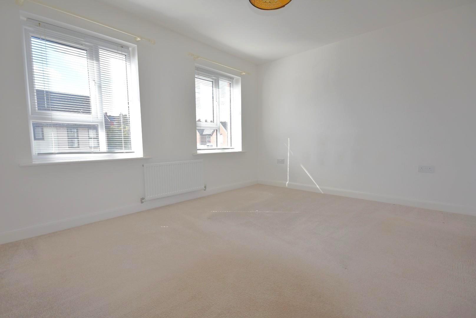 10 Clos Cymmer, Barry, CF62 5DL